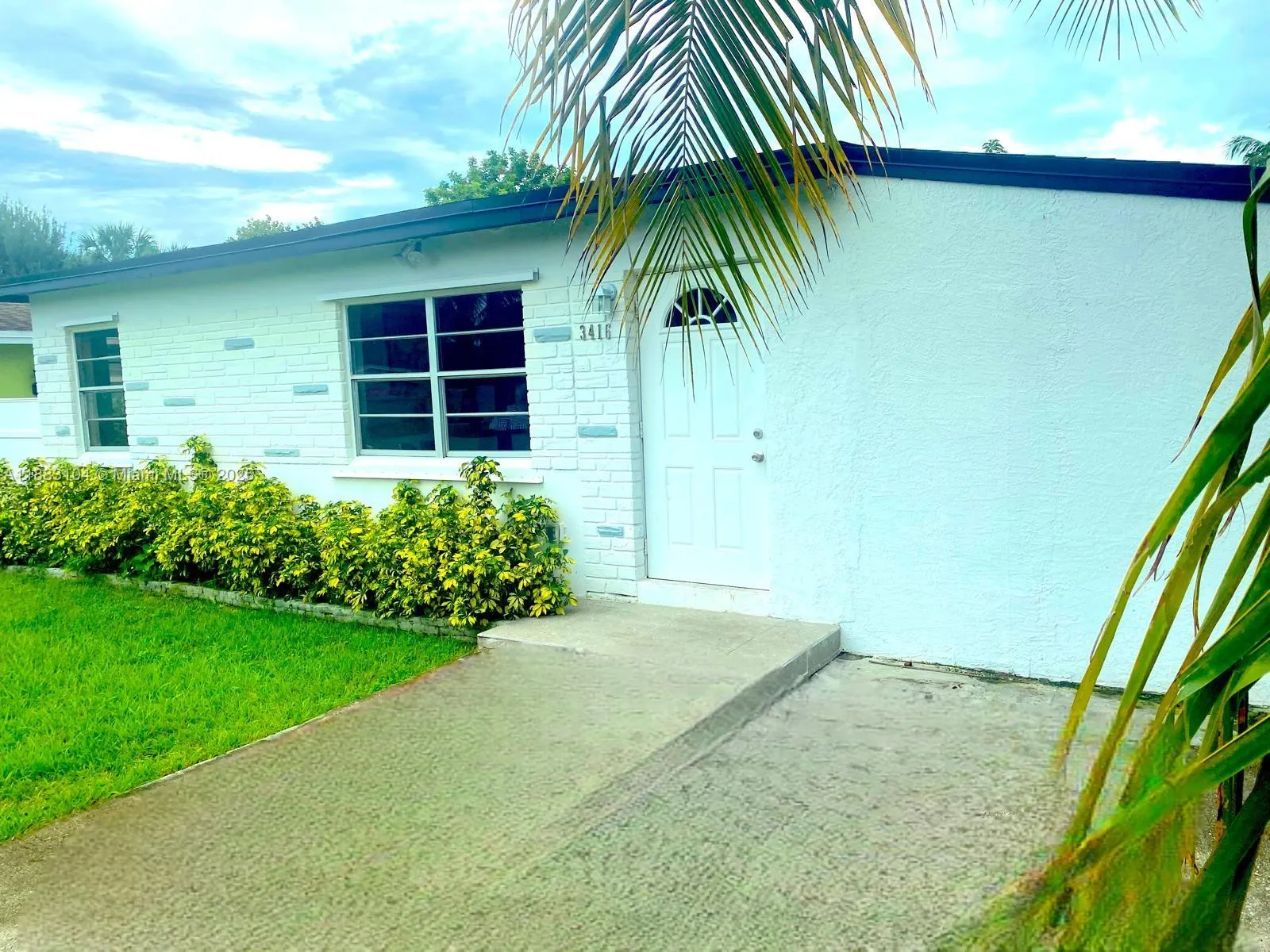3416 SW 12th Ct
