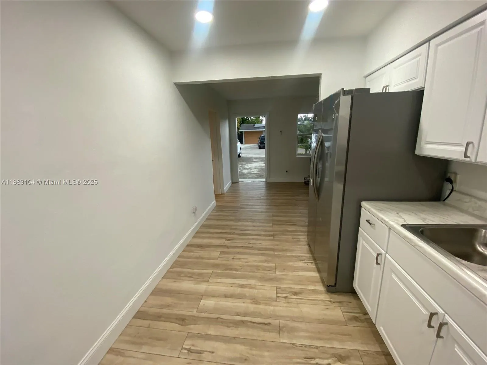 3416 SW 12th Ct
