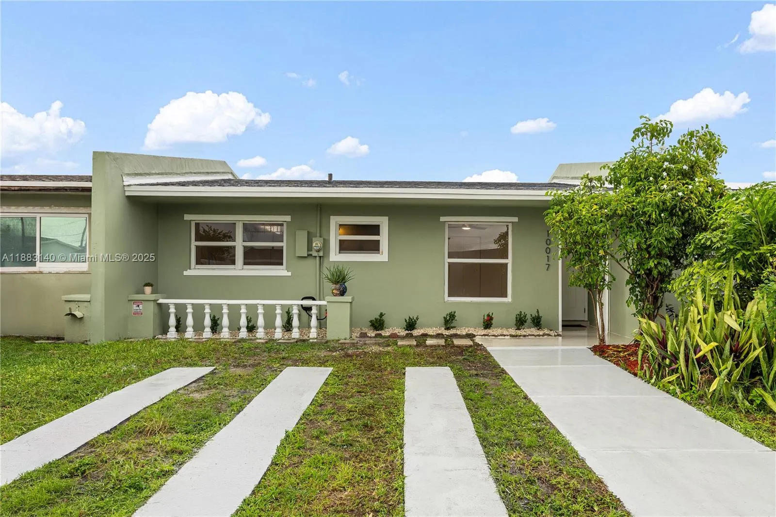 10017 SW 23rd Ter