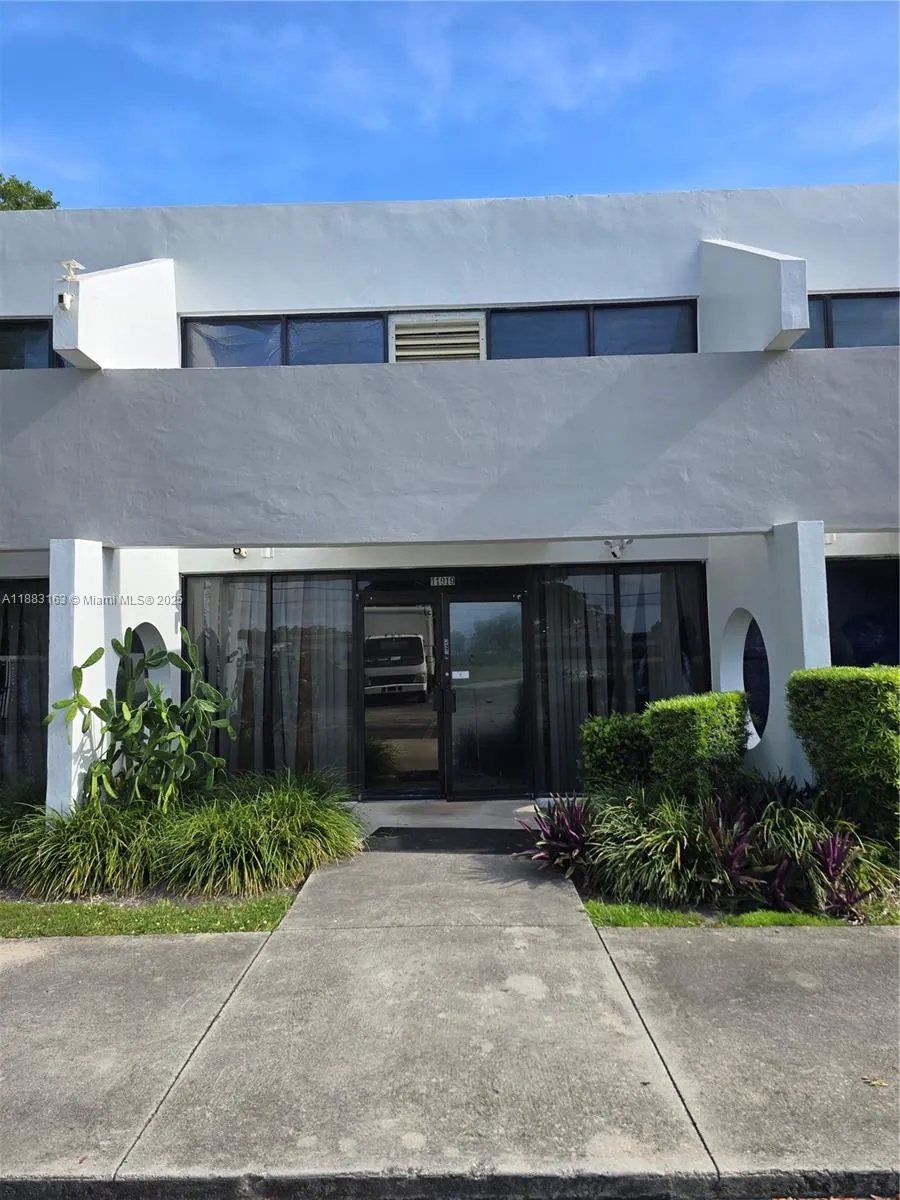 11917 W Sample Rd, #11921