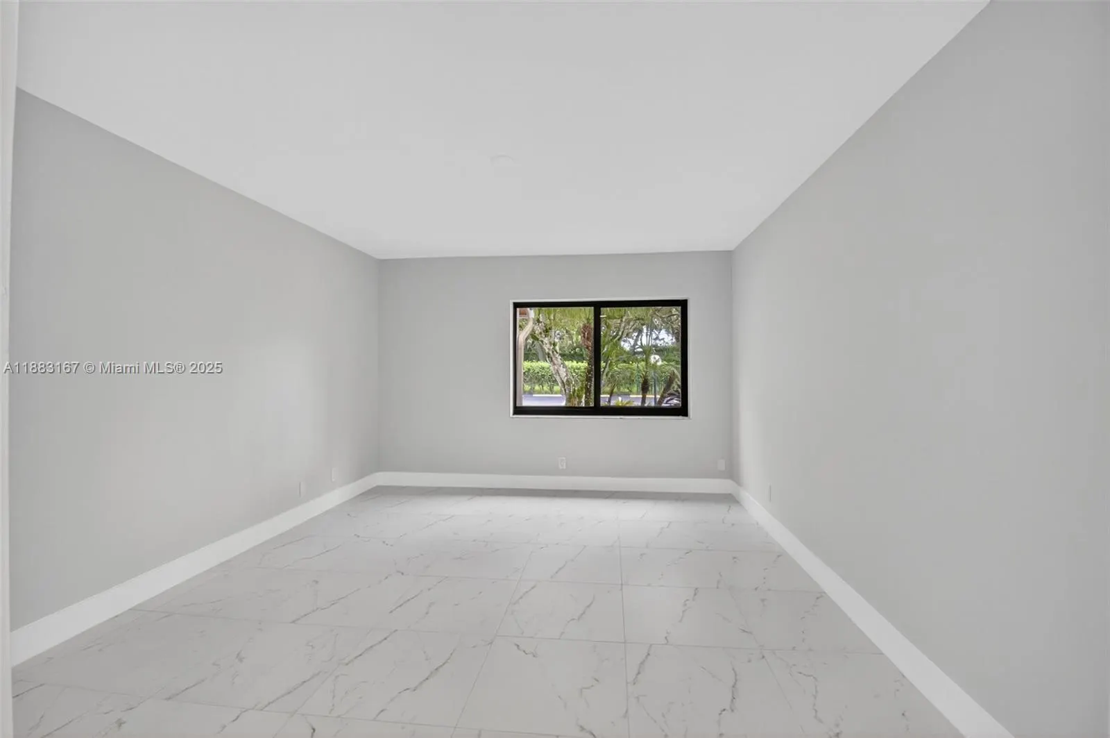 8067 Summerbreeze Ln