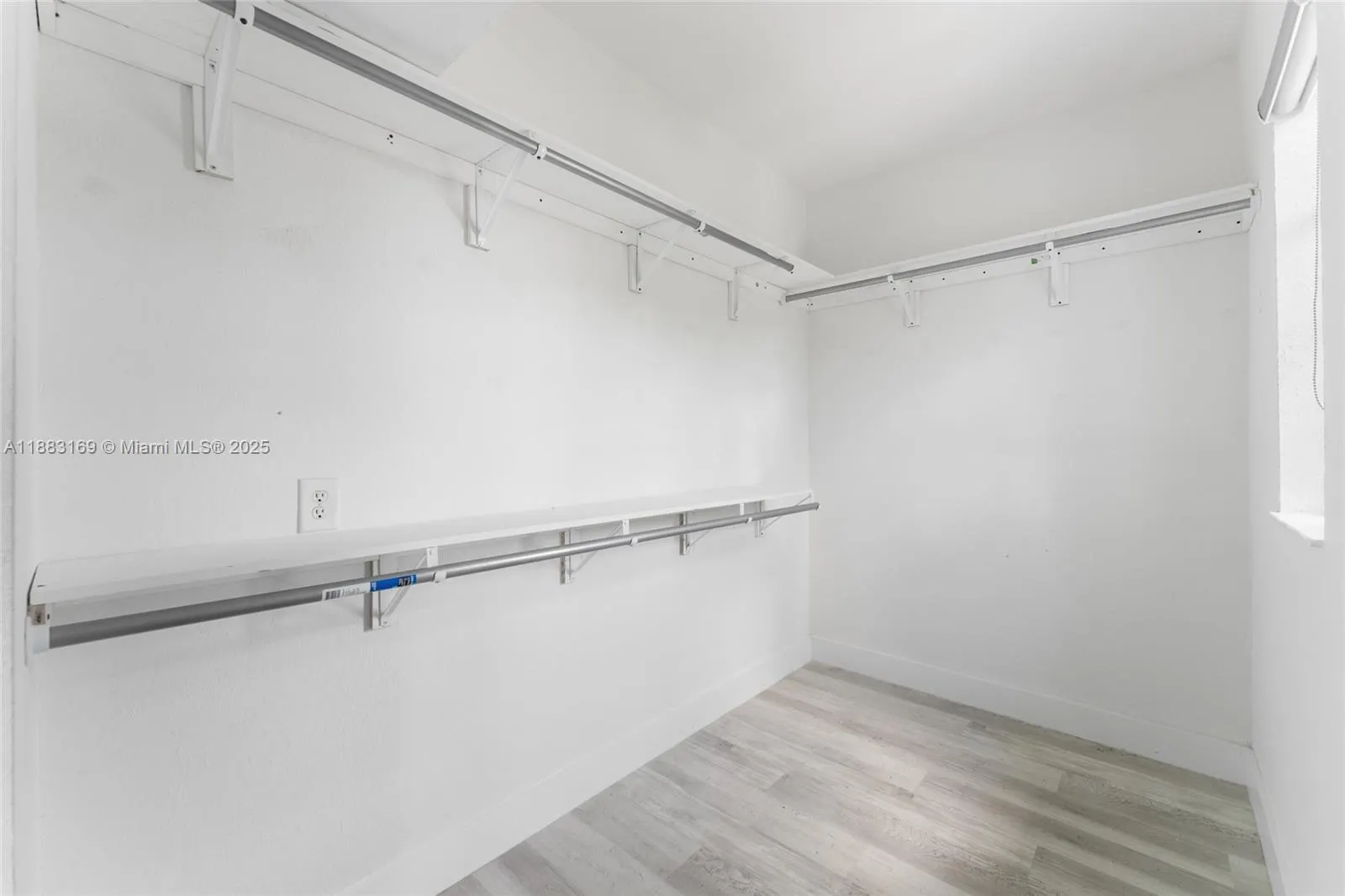 379 NE 31st Ave, #379
