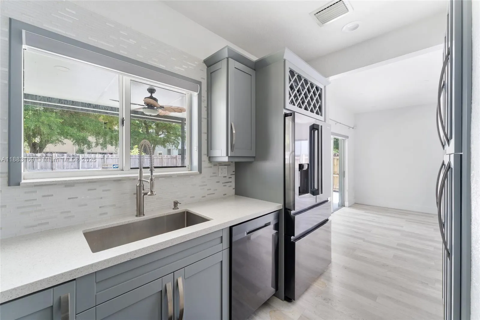 379 NE 31st Ave, #379