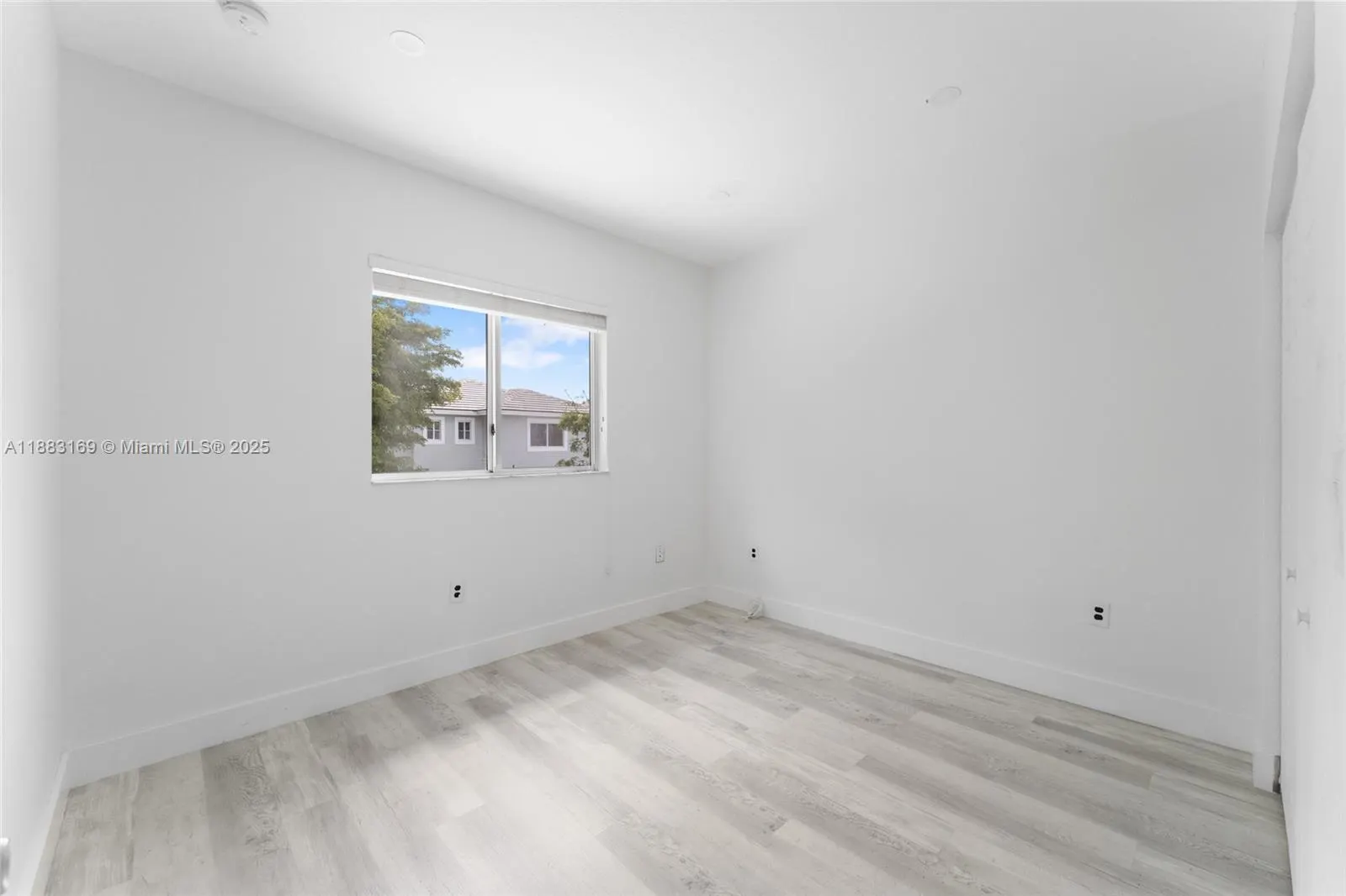 379 NE 31st Ave, #379