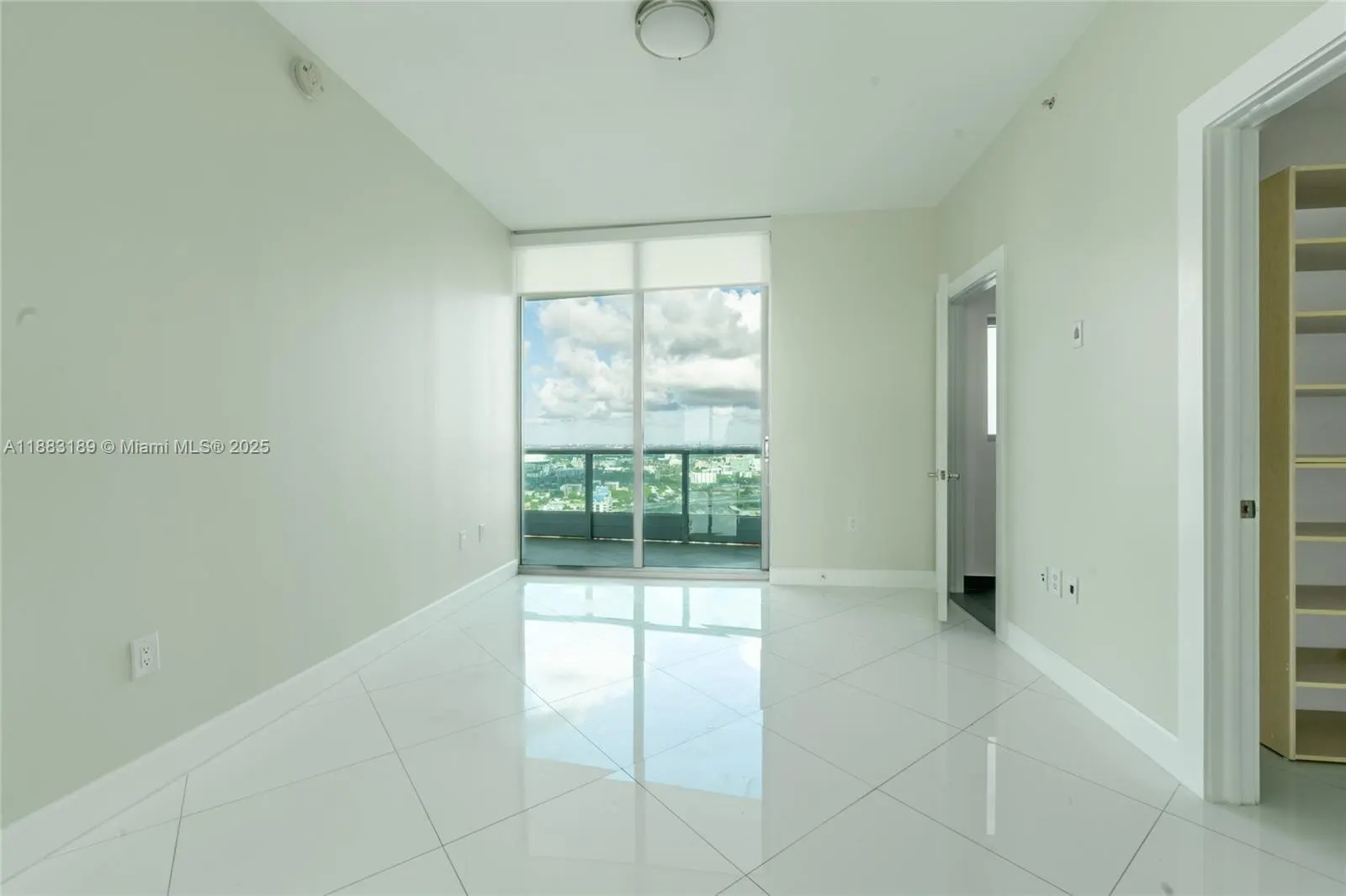900 Biscayne Blvd, #4802