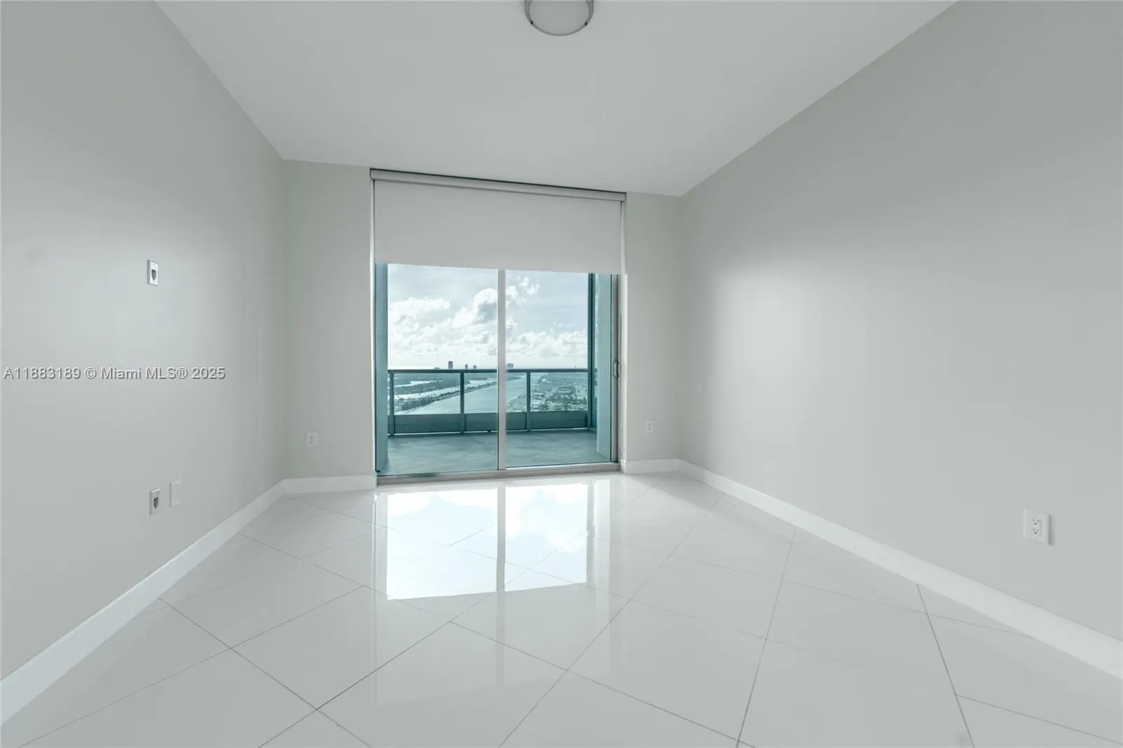 900 Biscayne Blvd, #4802