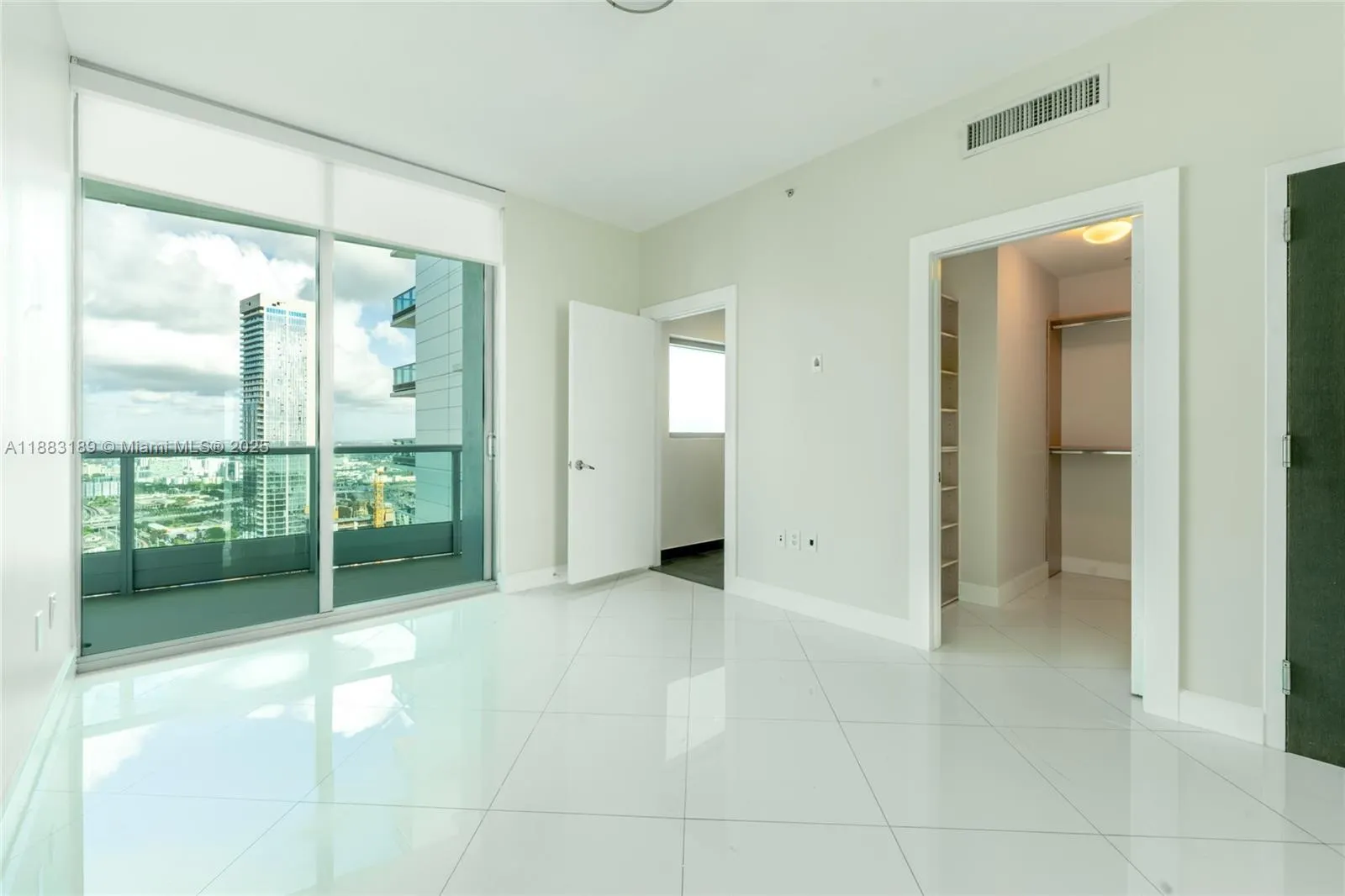 900 Biscayne Blvd, #4802