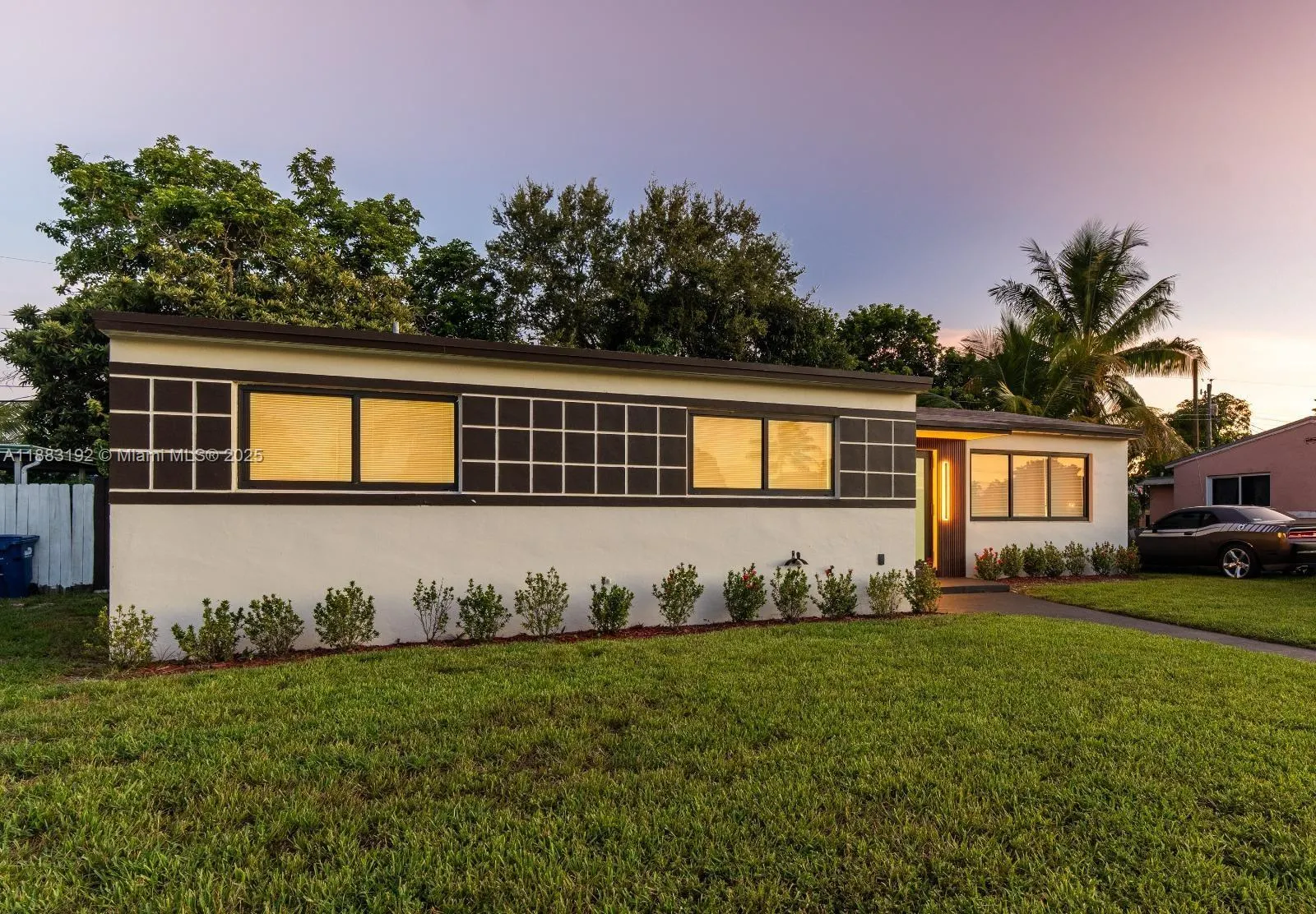 1000 NW 198th St