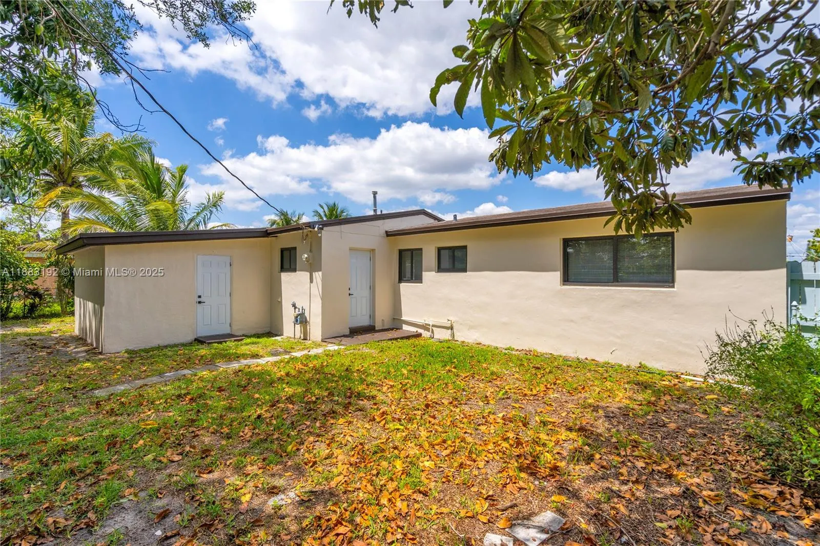 1000 NW 198th St