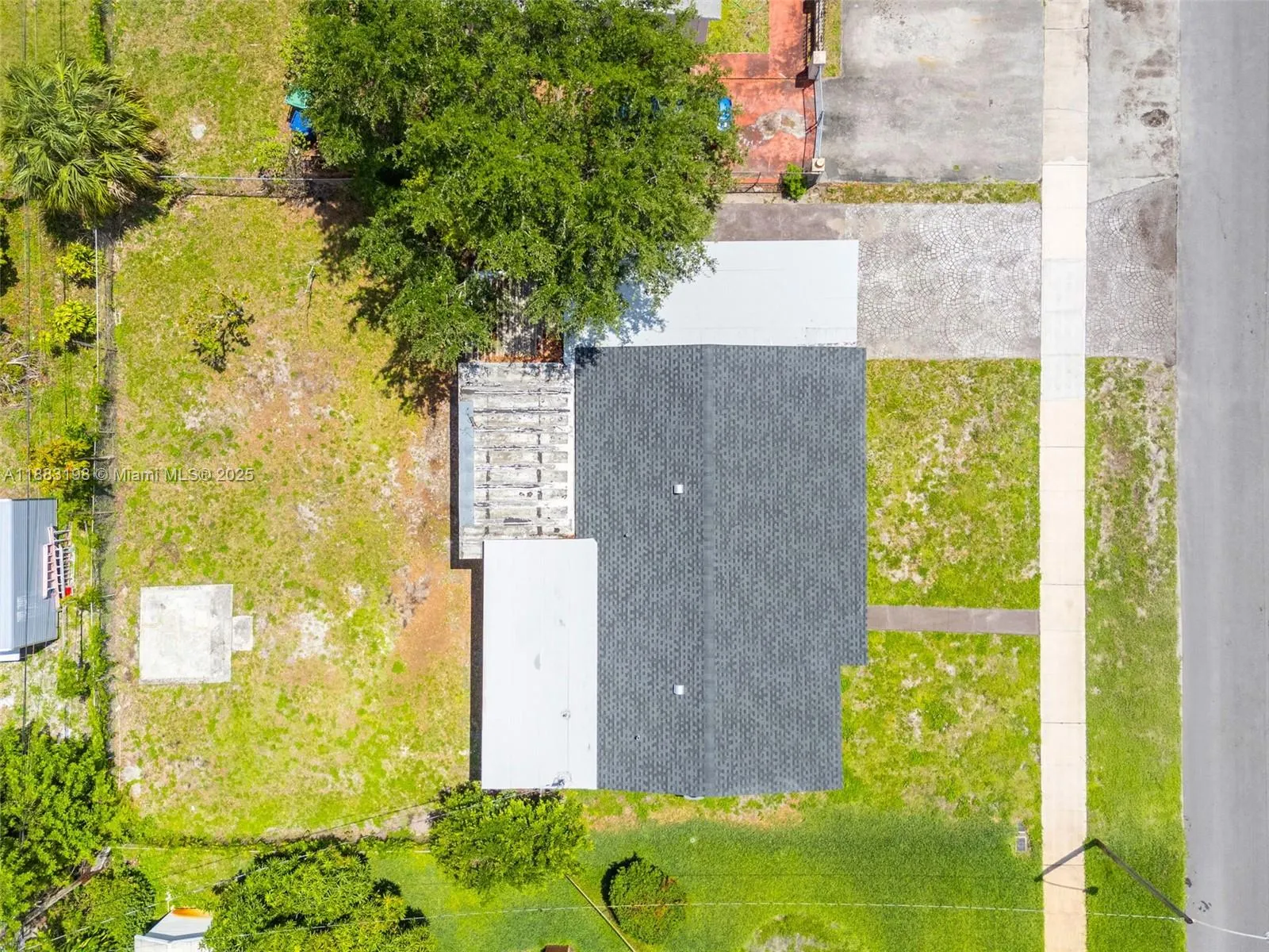 741 NW 175th Dr