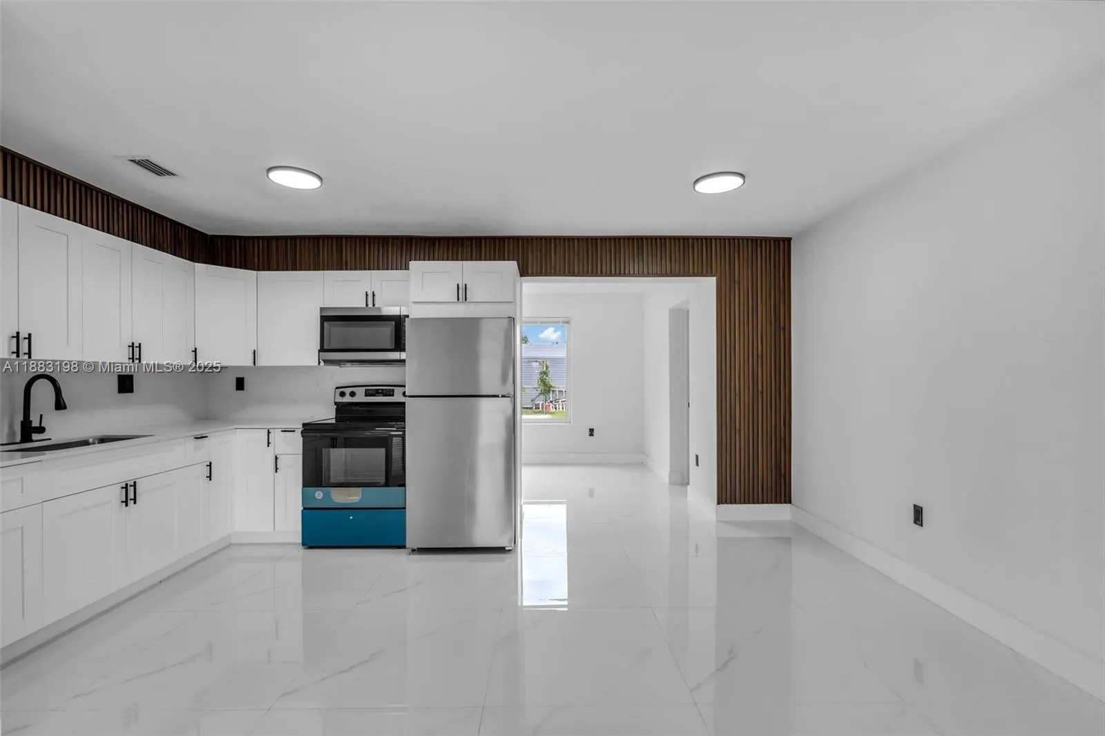 741 NW 175th Dr