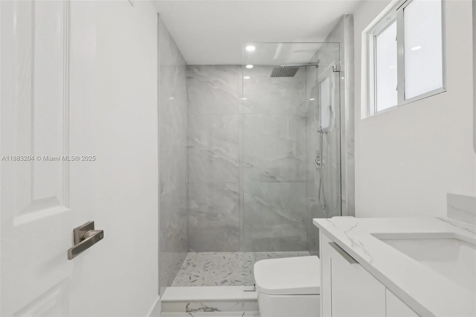 232 SW 22nd St