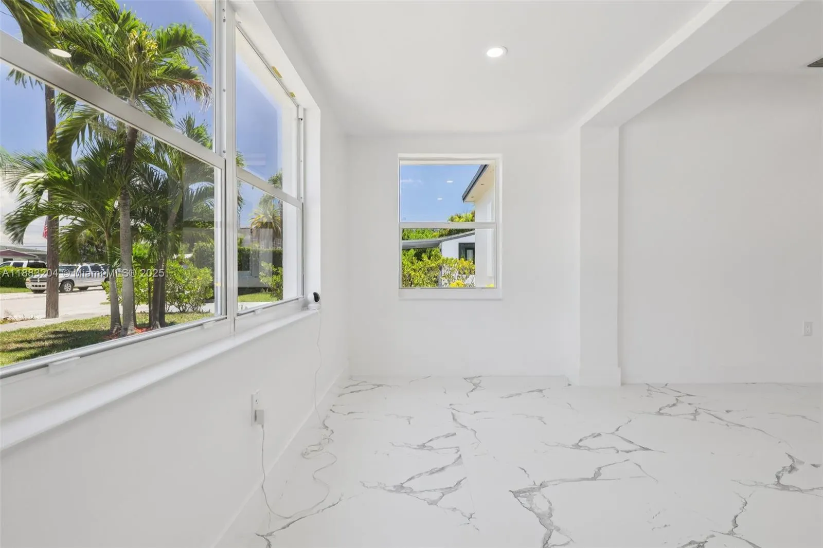 232 SW 22nd St