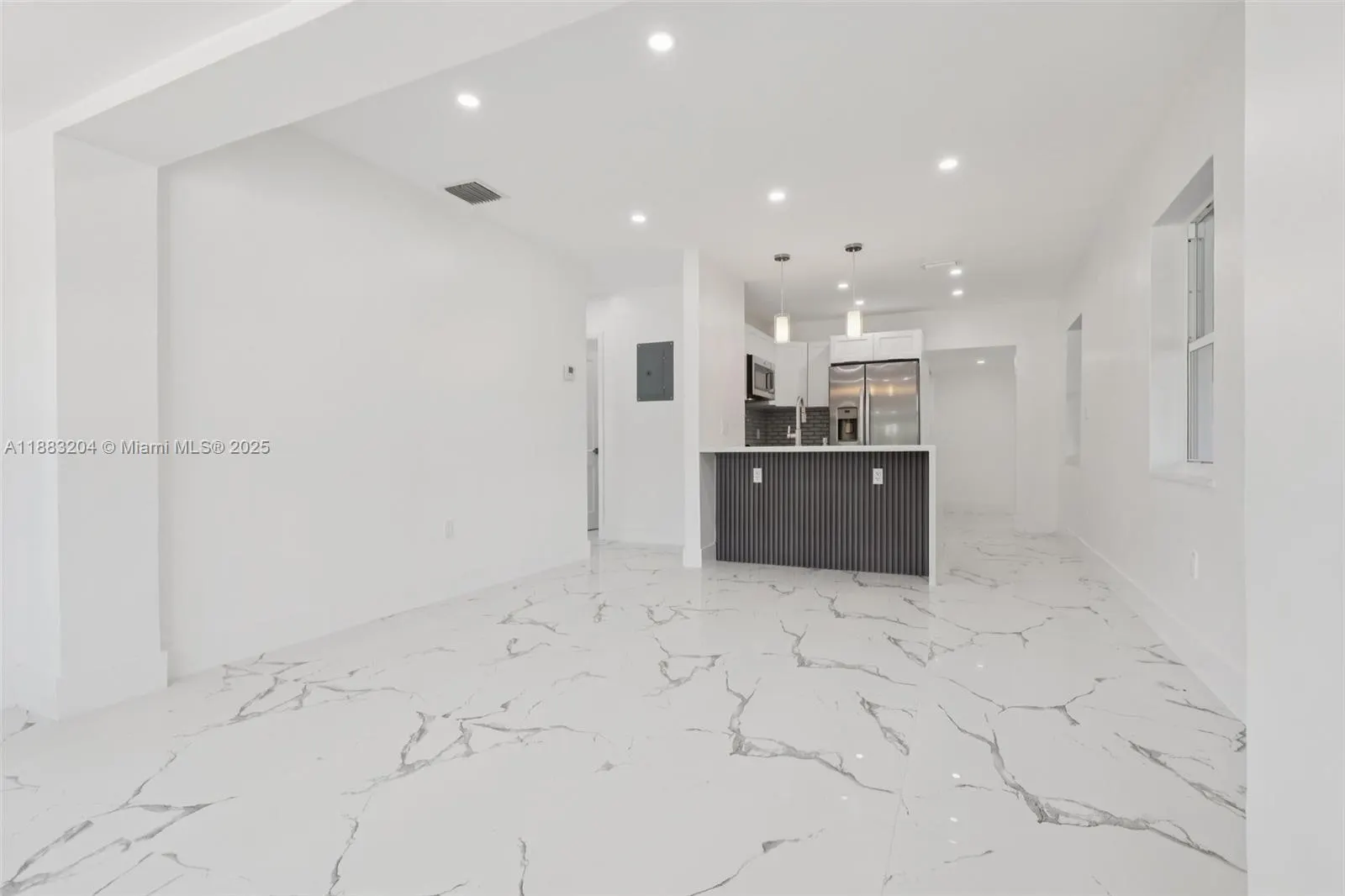 232 SW 22nd St