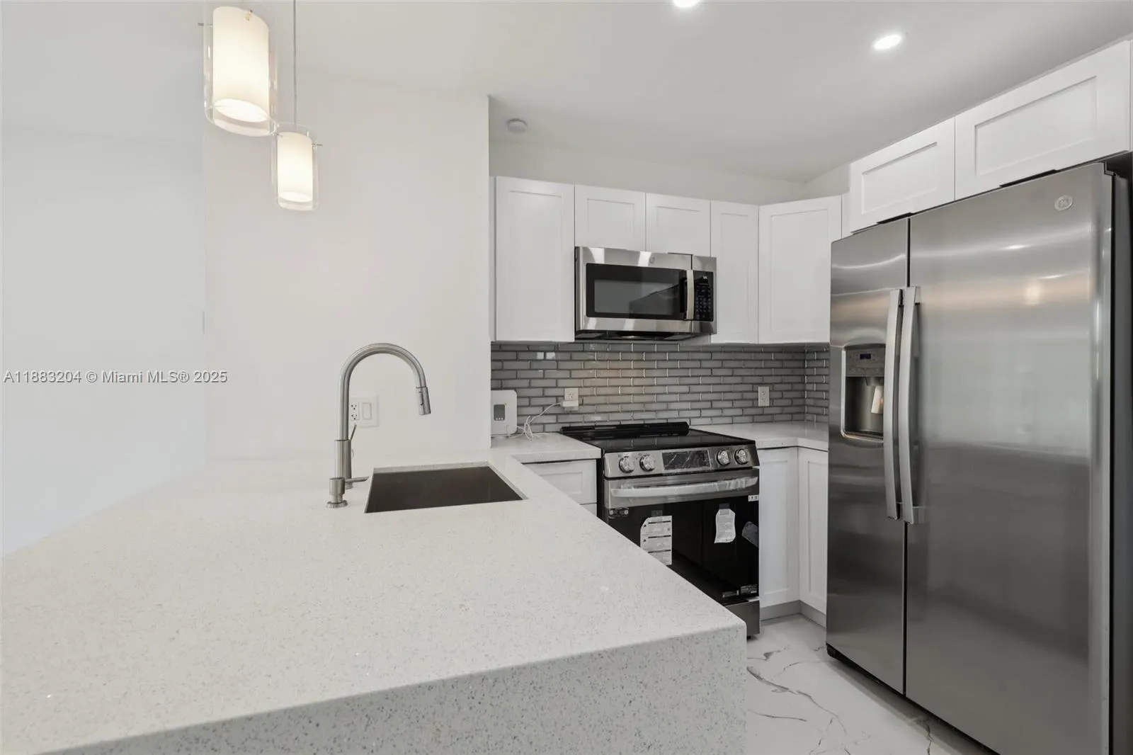 232 SW 22nd St