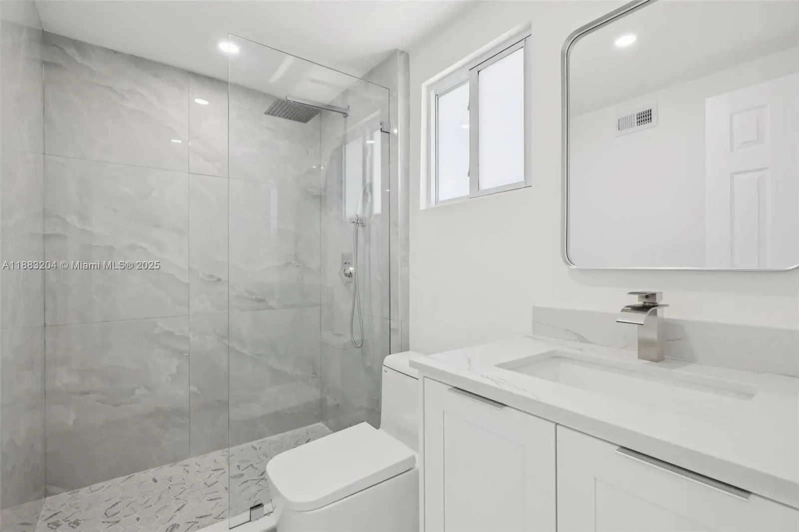 232 SW 22nd St