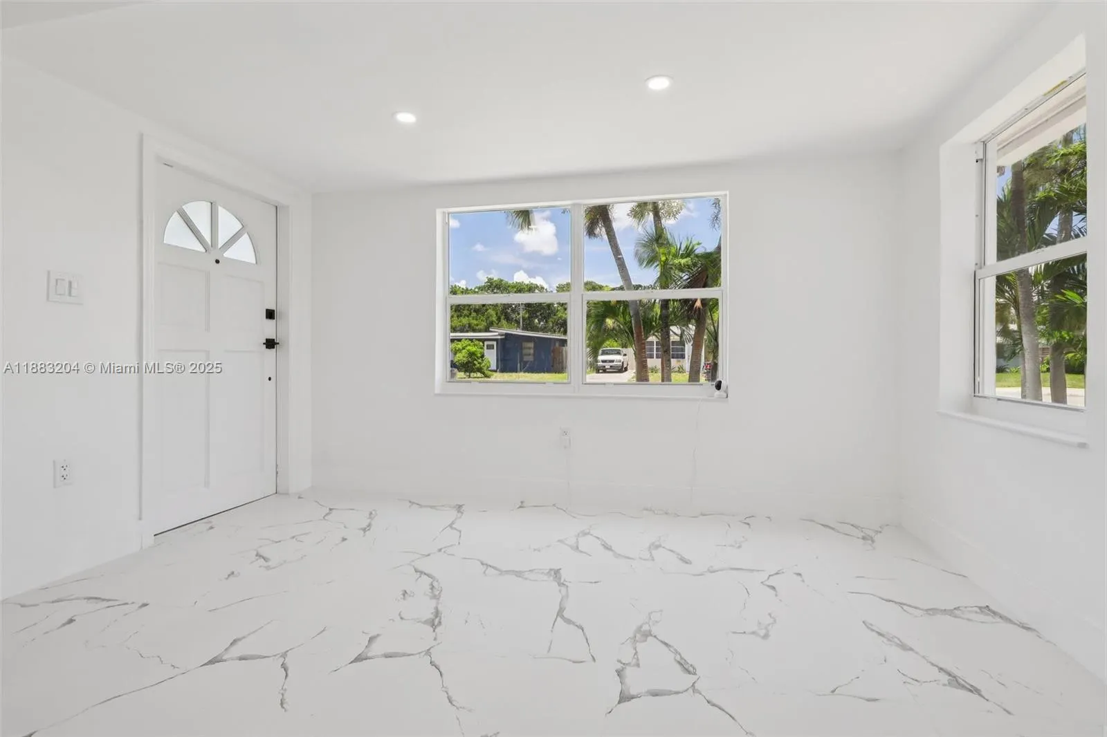 232 SW 22nd St