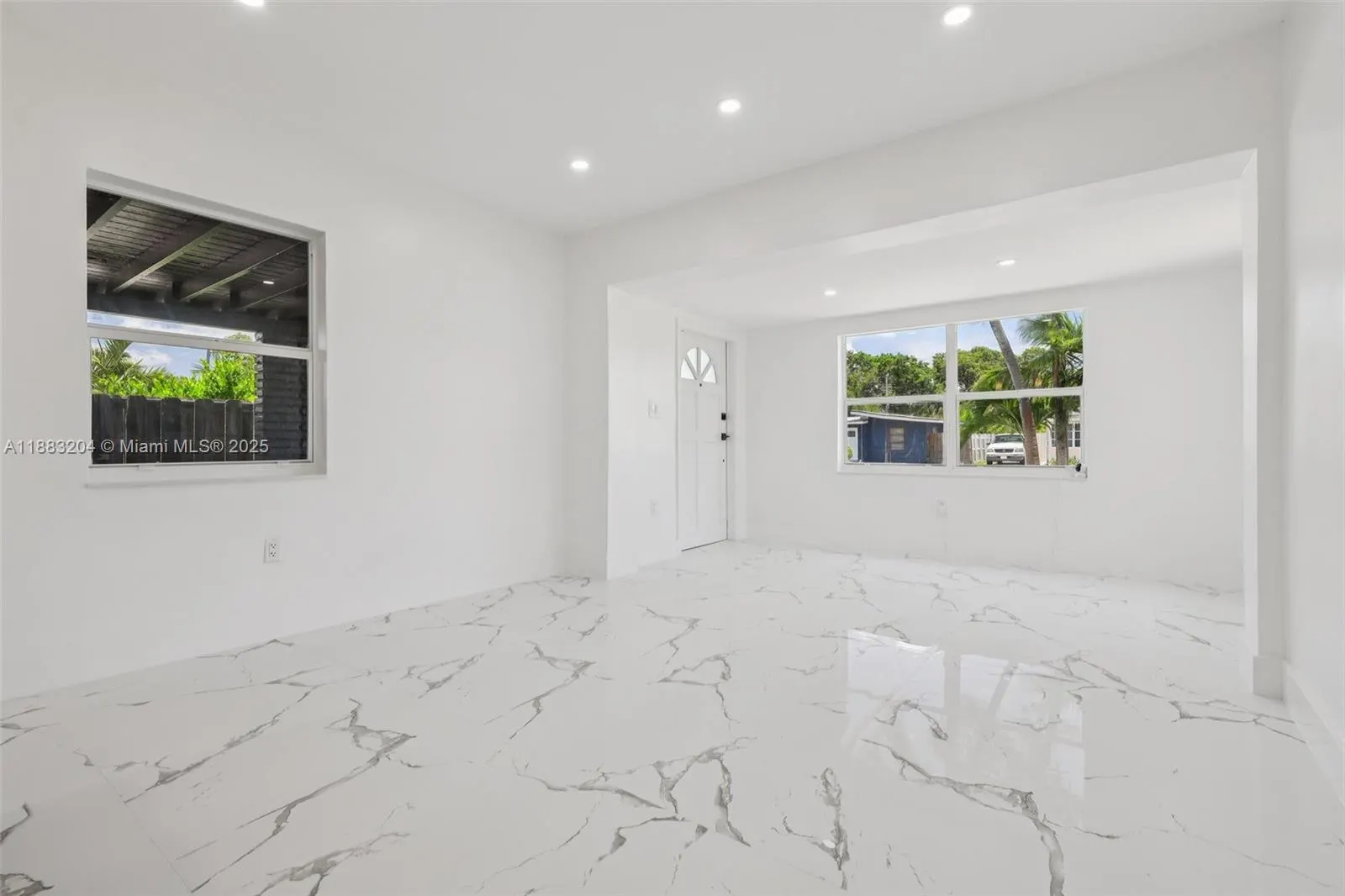 232 SW 22nd St