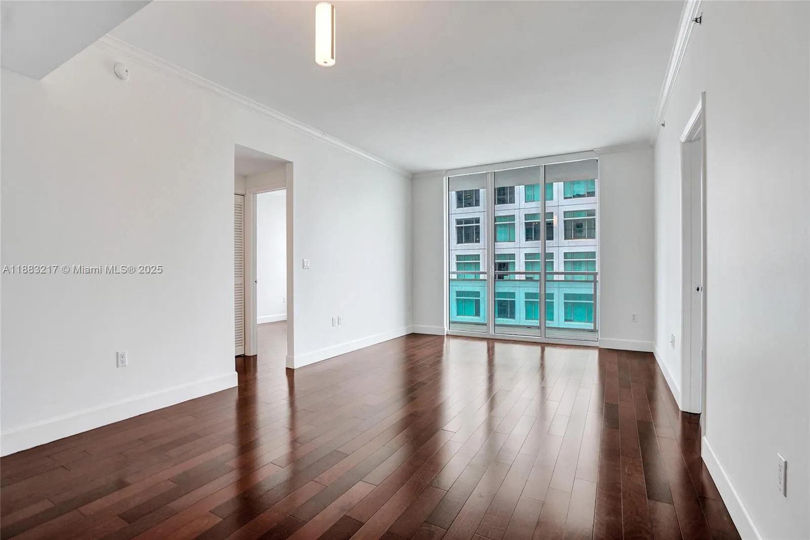 950 Brickell Bay Dr, #1704
