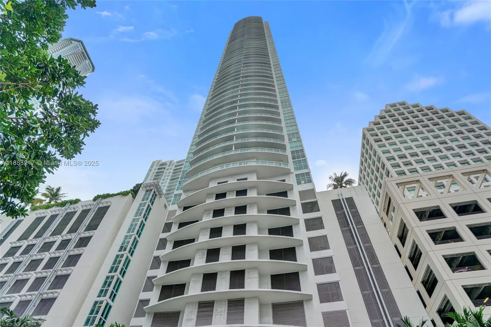 950 Brickell Bay Dr, #1704