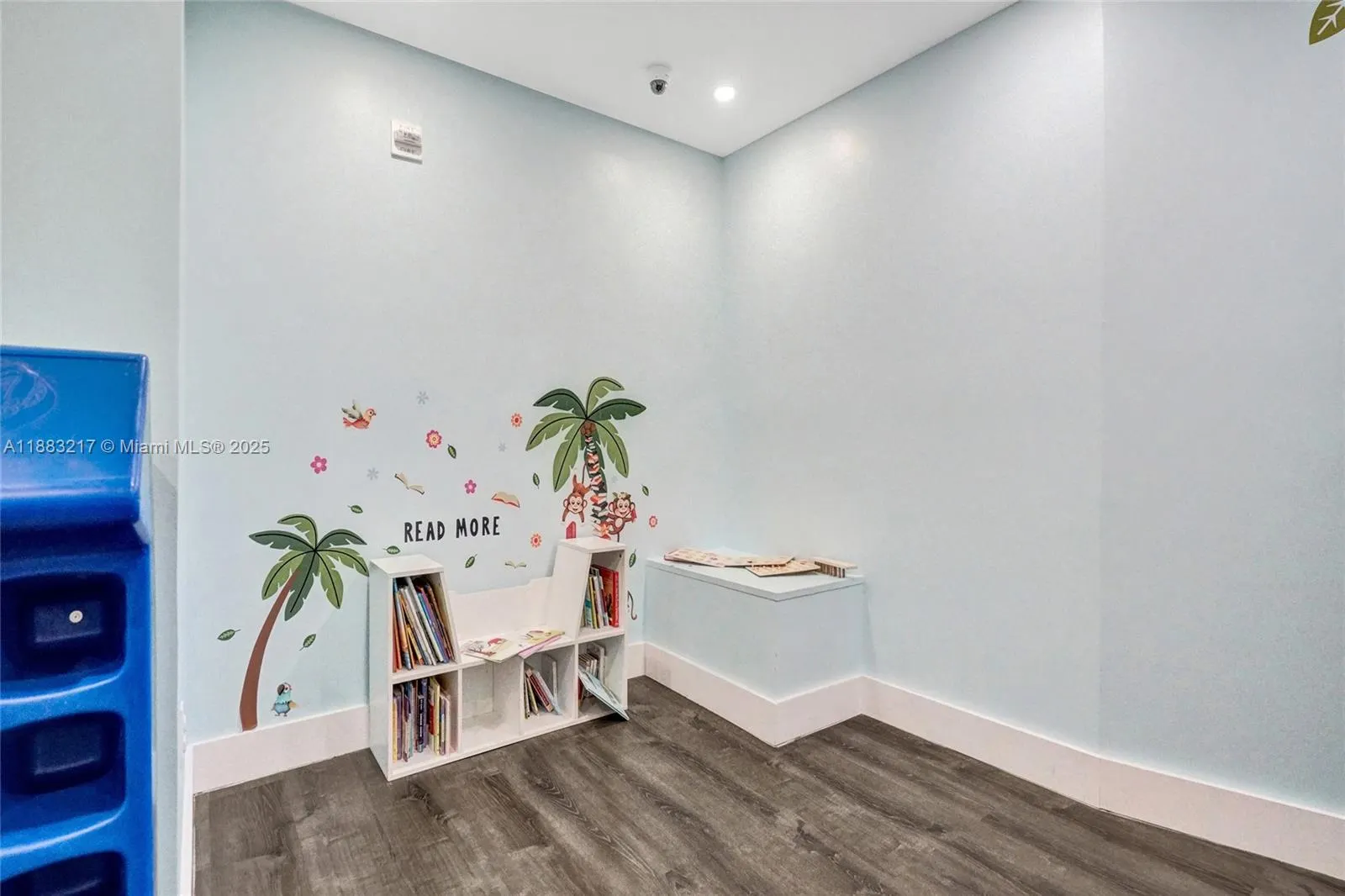 950 Brickell Bay Dr, #1704