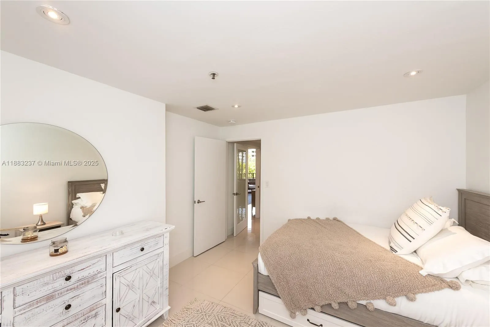 251 Crandon Blvd, #227