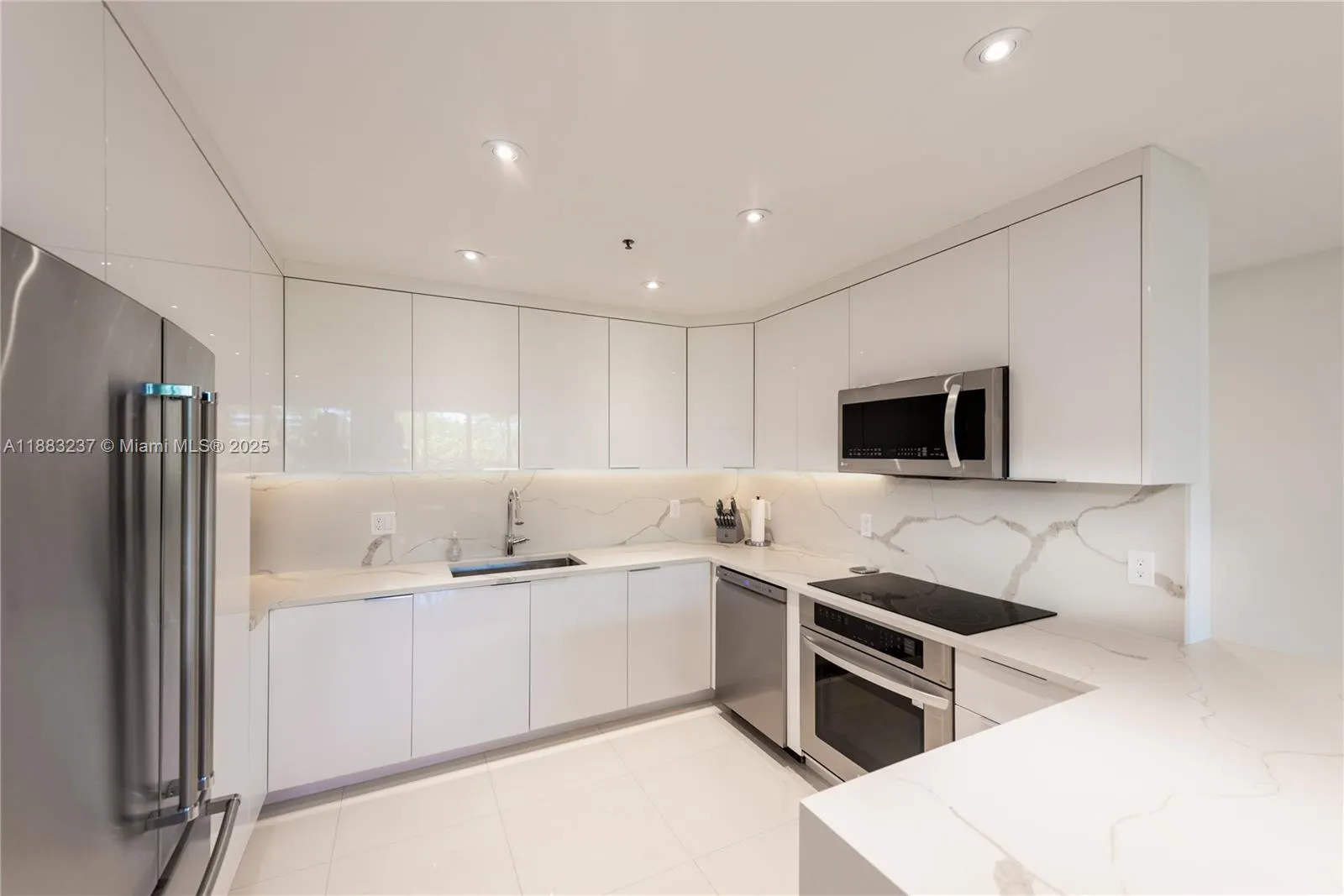 251 Crandon Blvd, #227