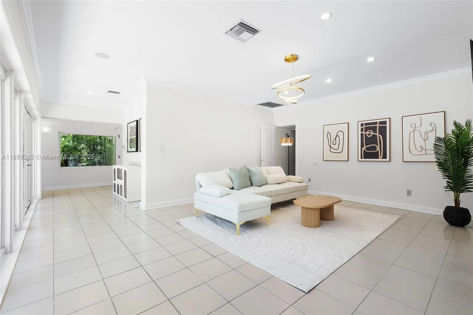 5810 Maggiore St, #5810