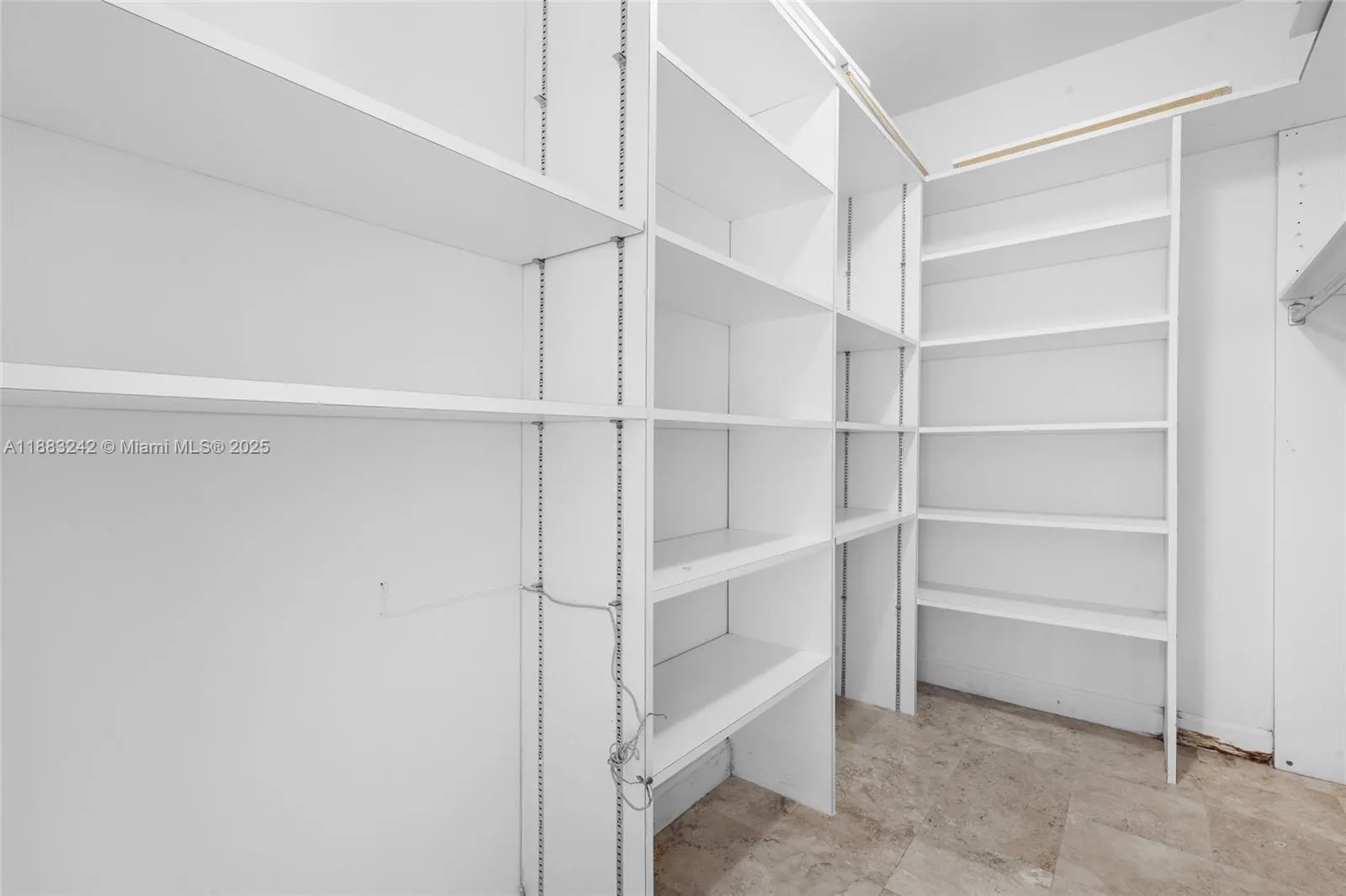 5810 Maggiore St, #5810