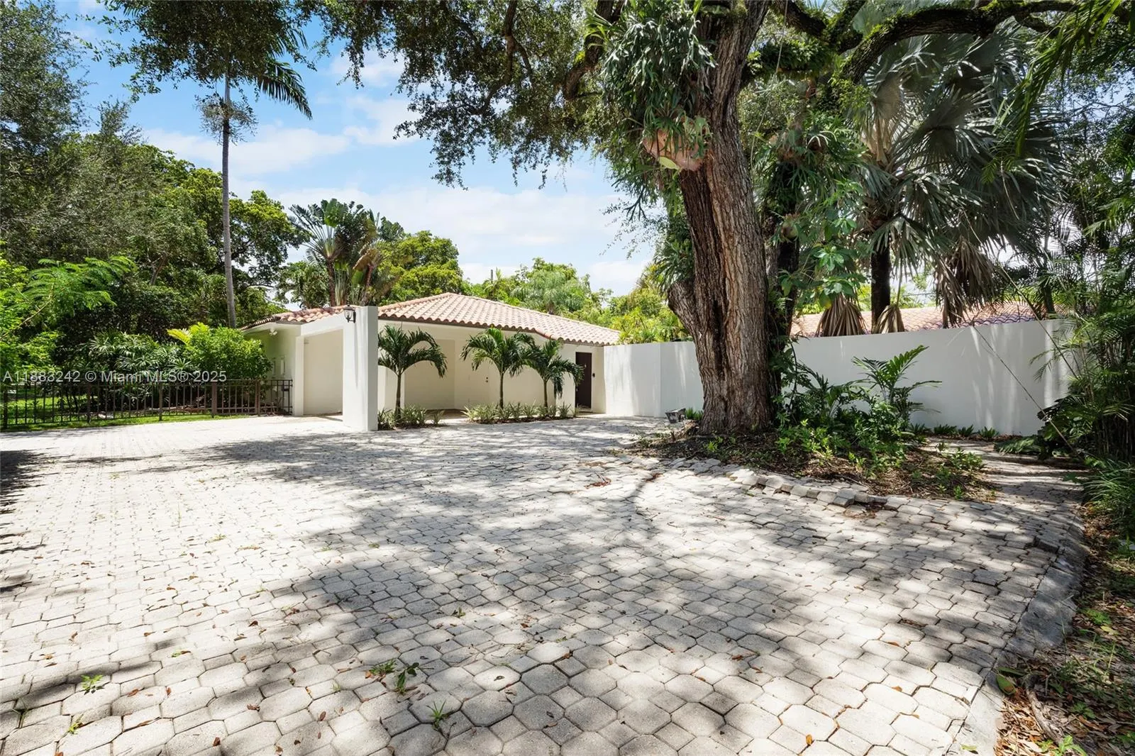 5810 Maggiore St, #5810