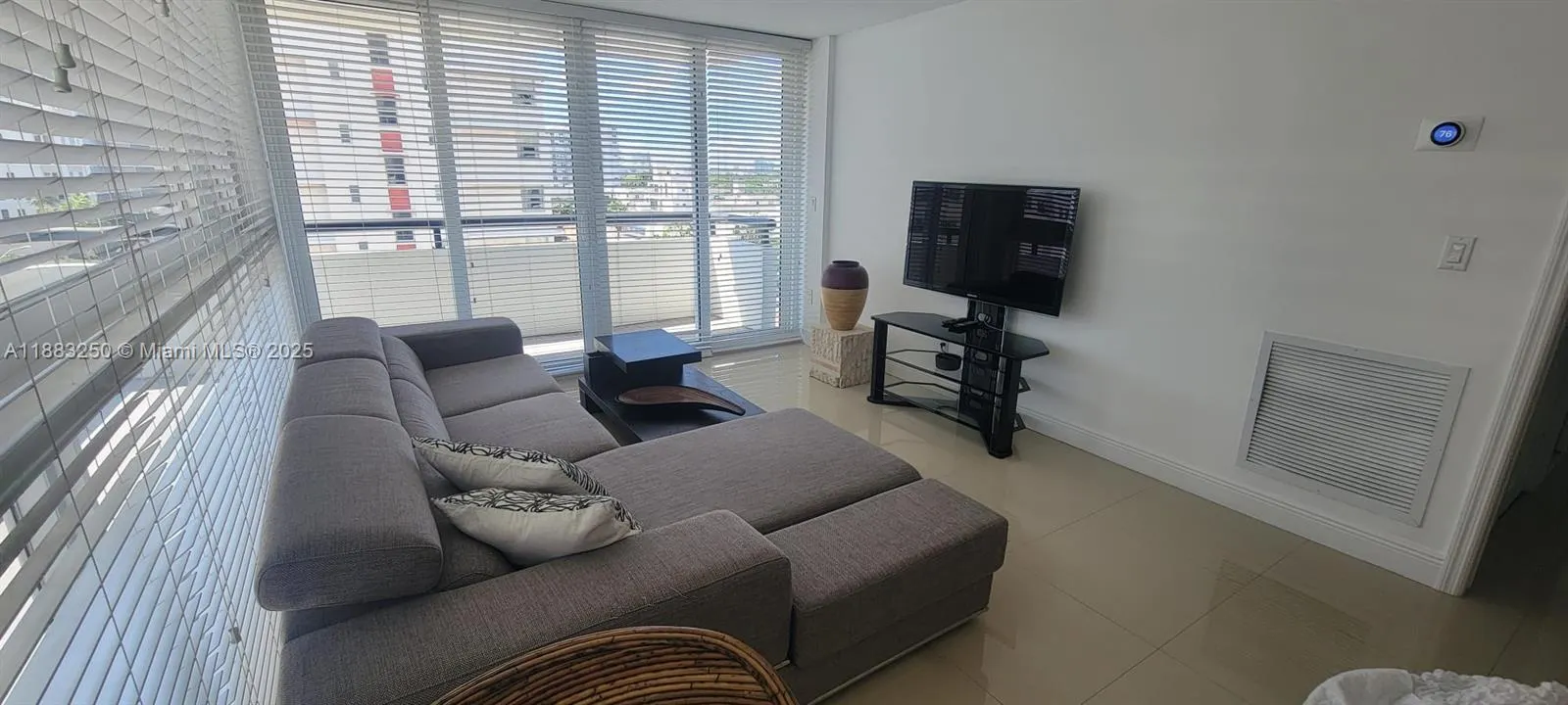 3200 Collins Ave, #6-5