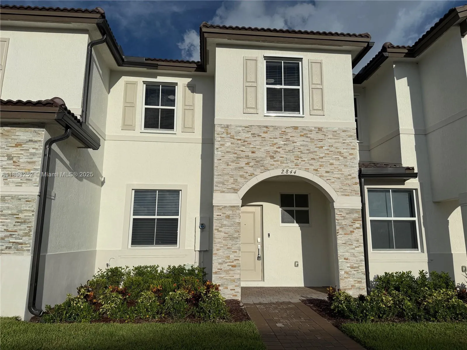 2844 SE 26th Ter, #0
