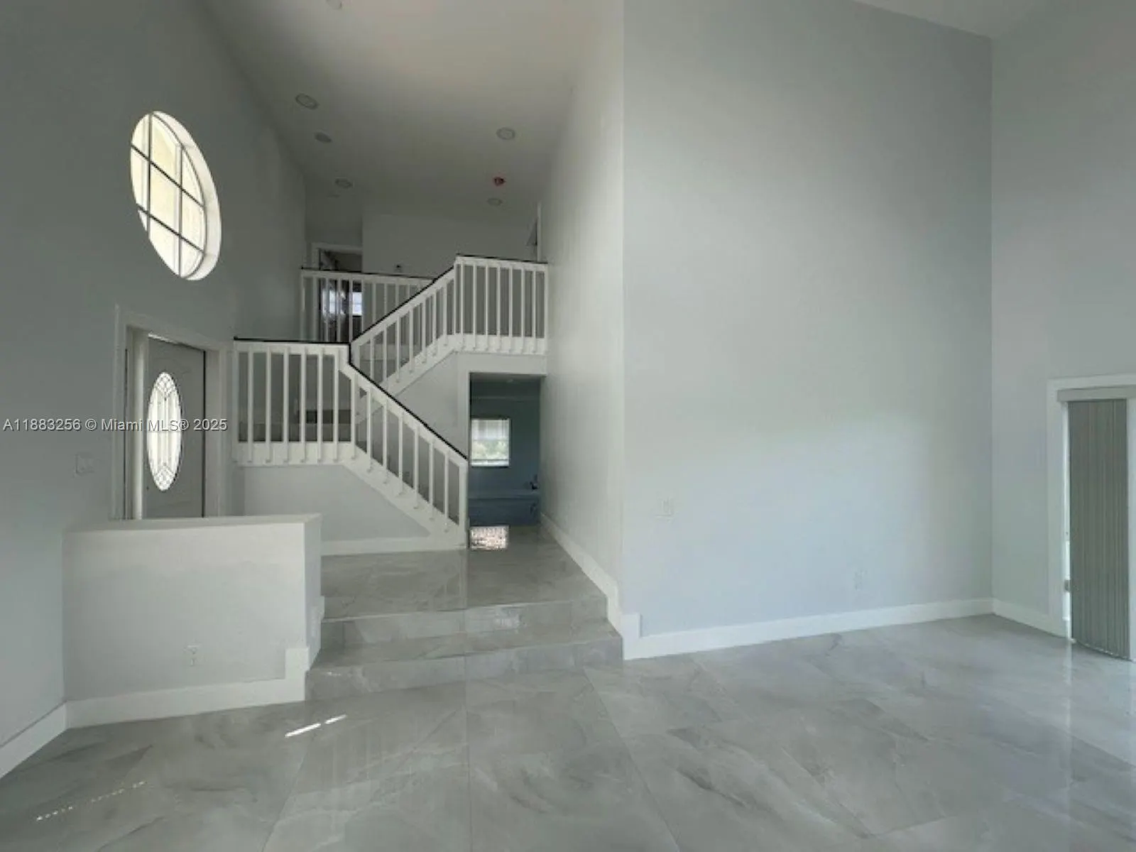 8557 Windy Cir, #1