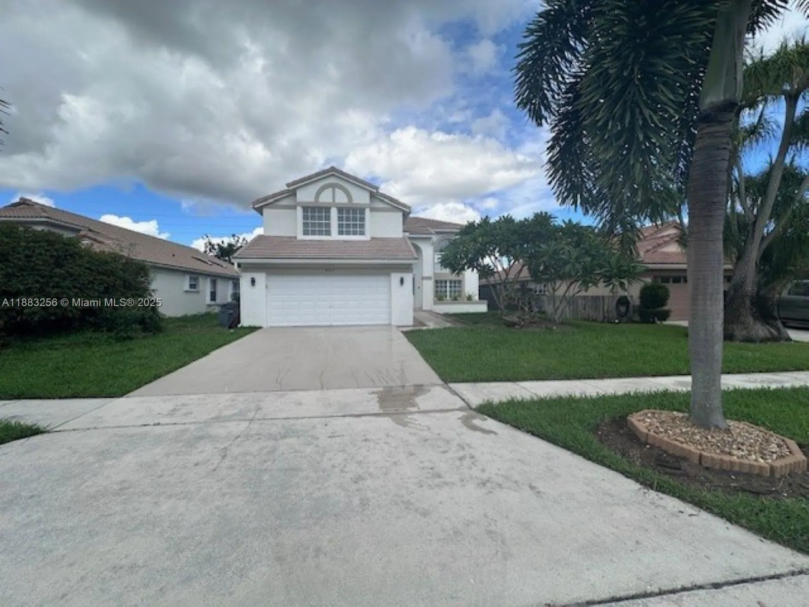 8557 Windy Cir, #1