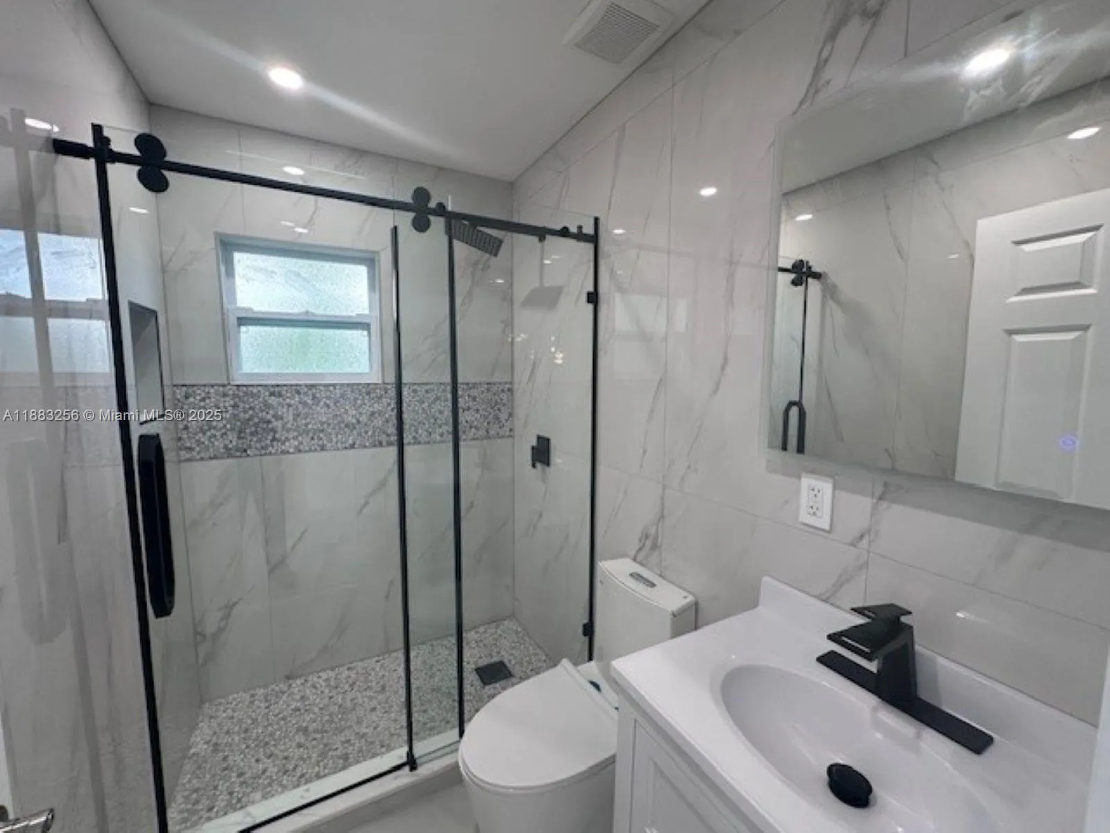 8557 Windy Cir, #1
