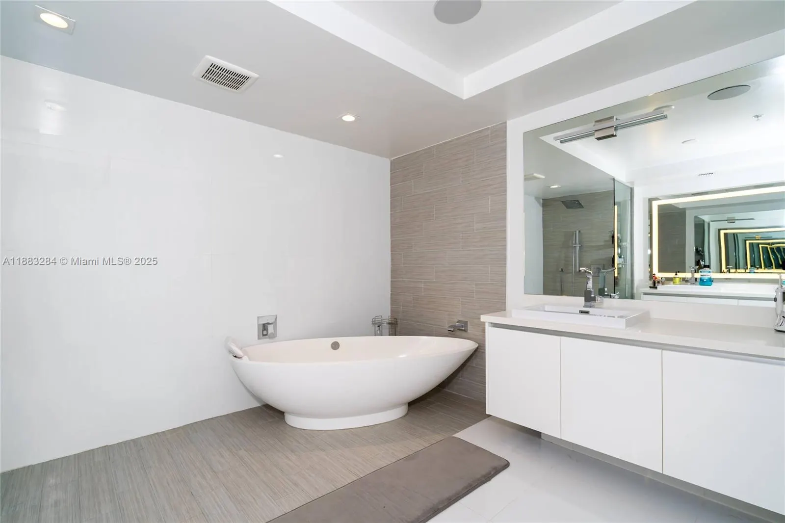330 S Sunny Isles Blvd., #1502