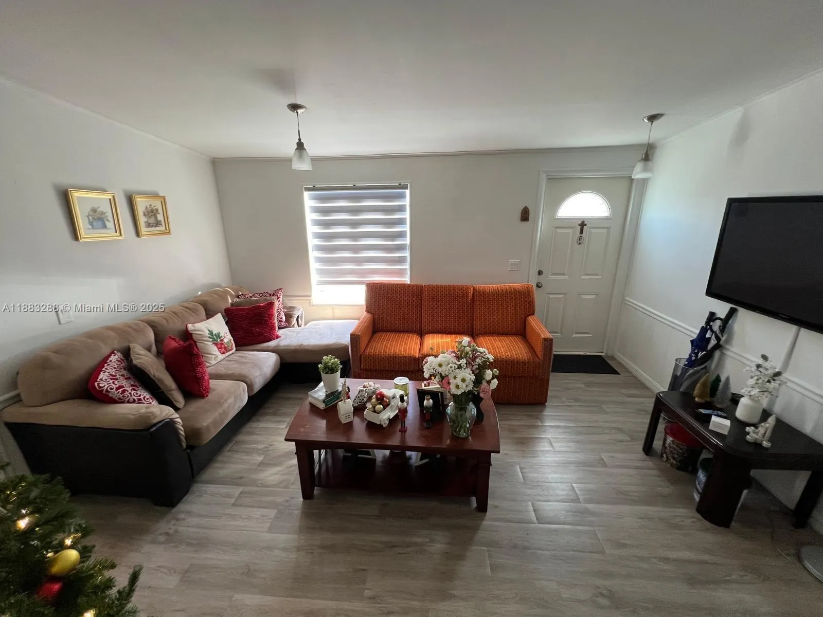 21780 NW 2nd Ct