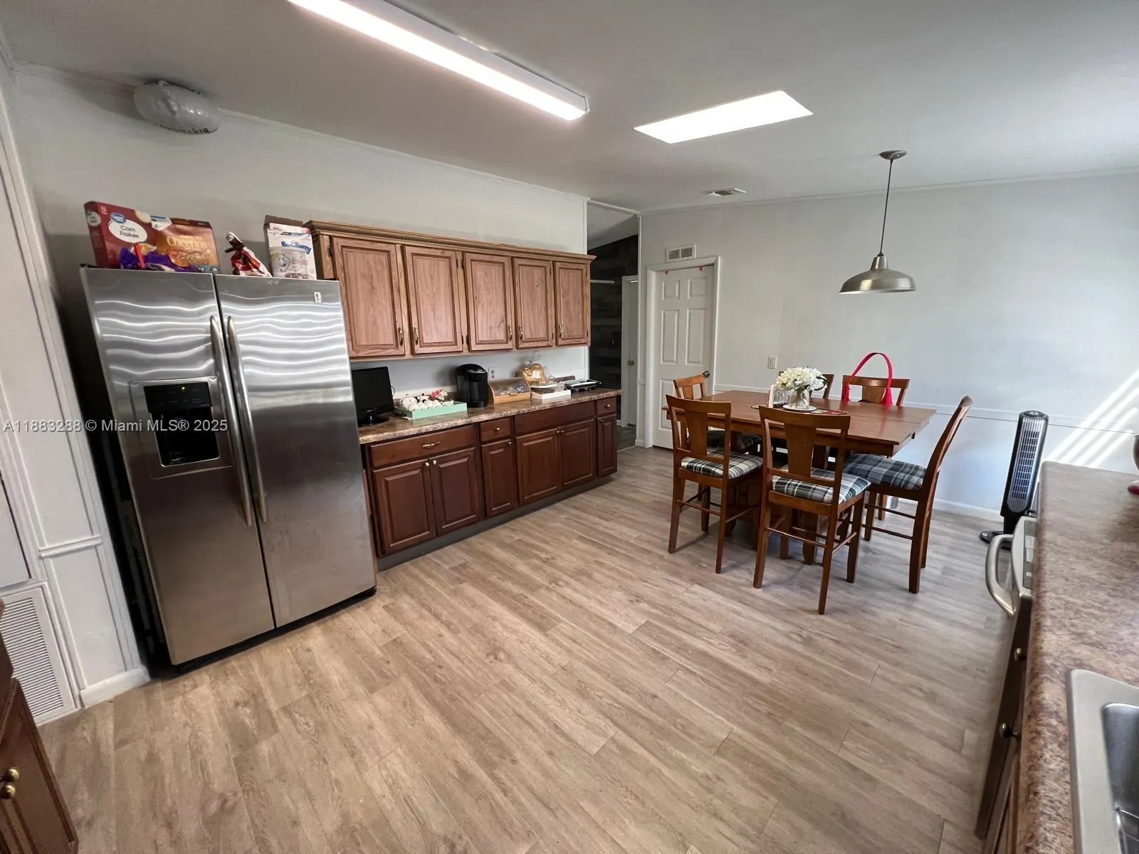 21780 NW 2nd Ct