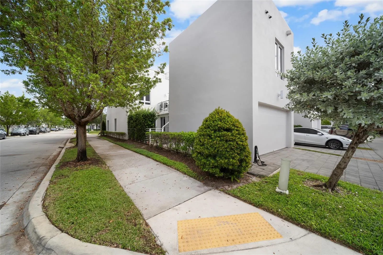 10560 NW 64th Ter, #10560