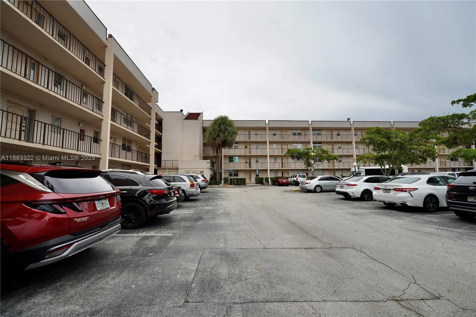 2551 Aragon Blvd, #310