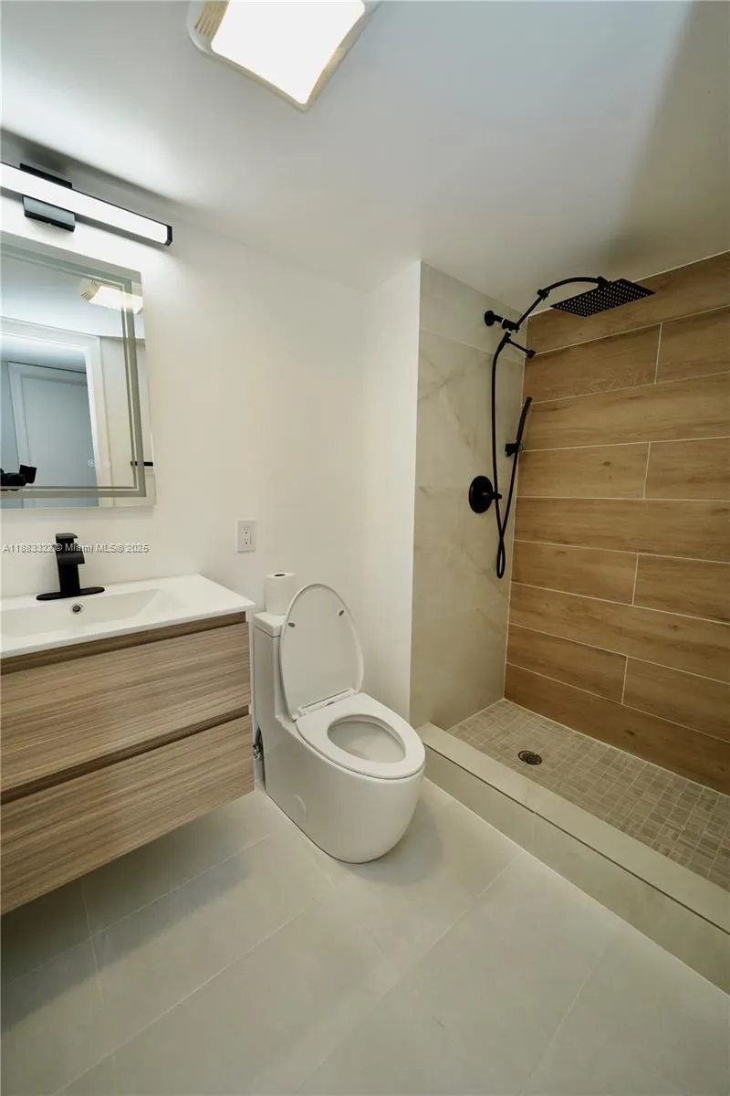 2551 Aragon Blvd, #310