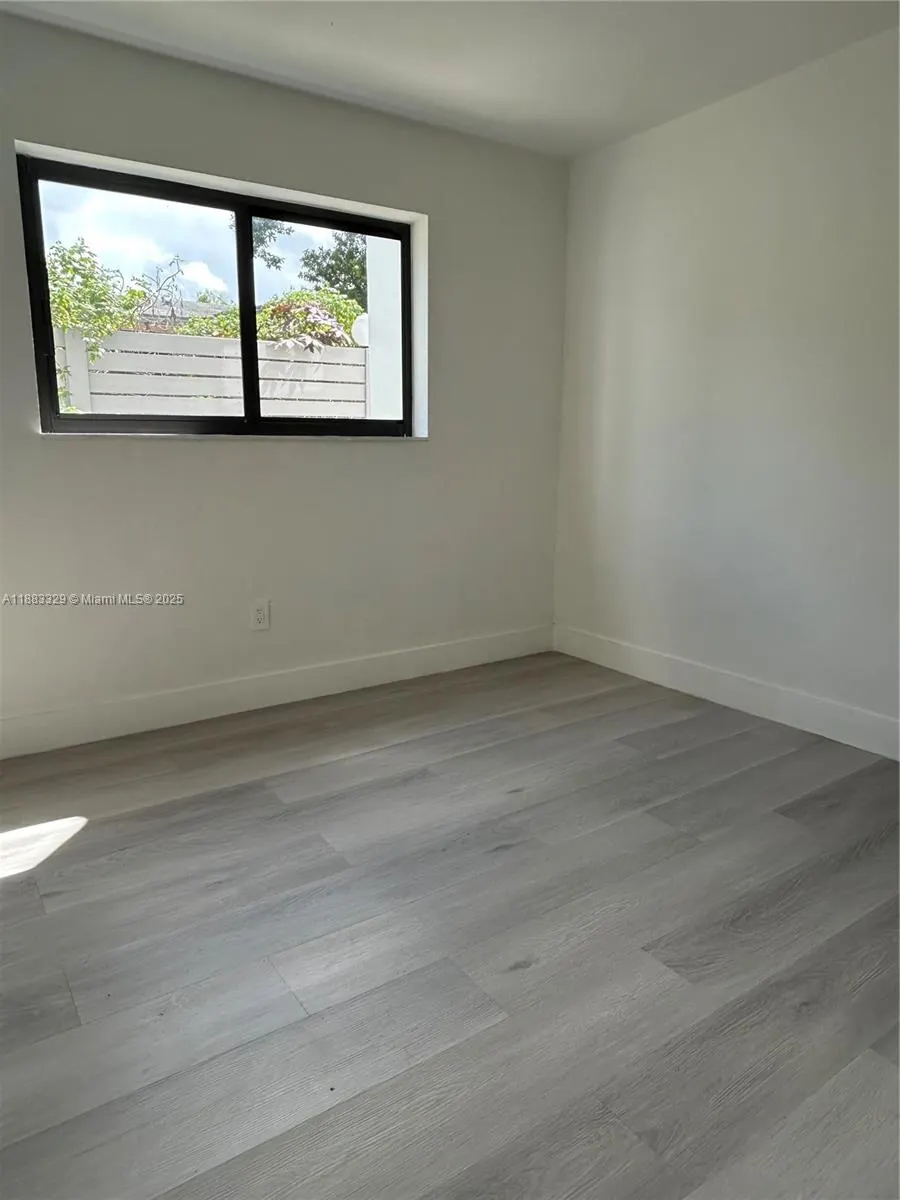 37 NW 59th St, #7