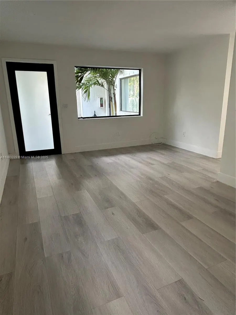 37 NW 59th St, #7
