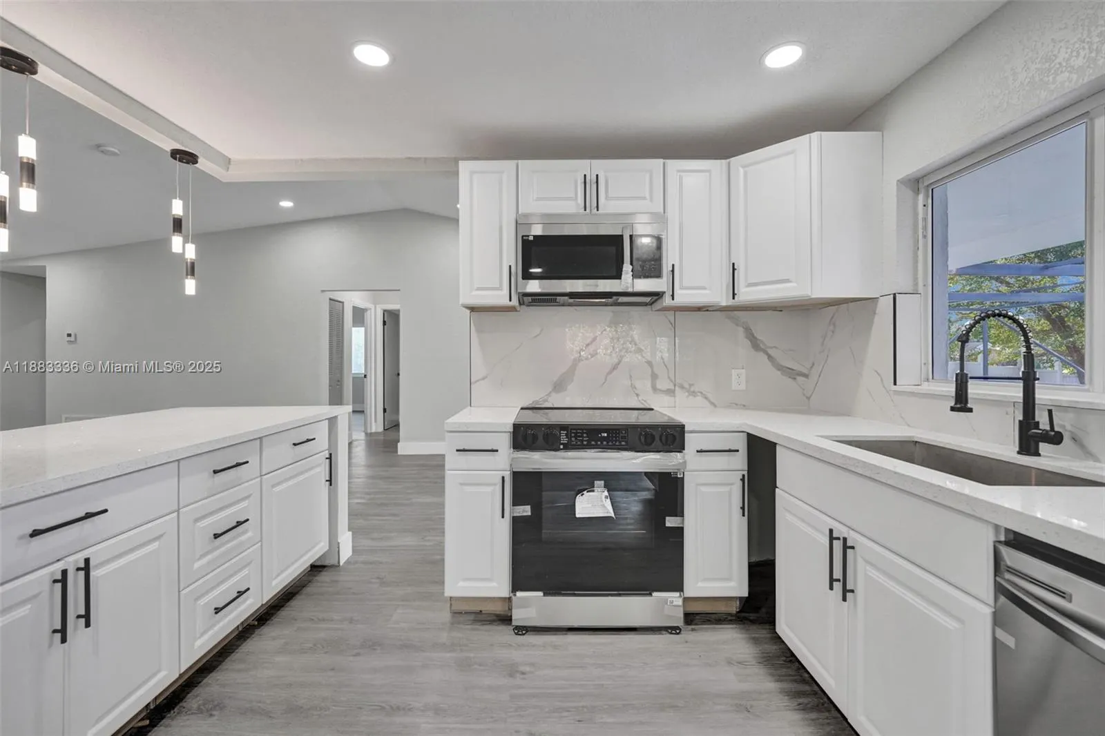 8400 NW 7th St