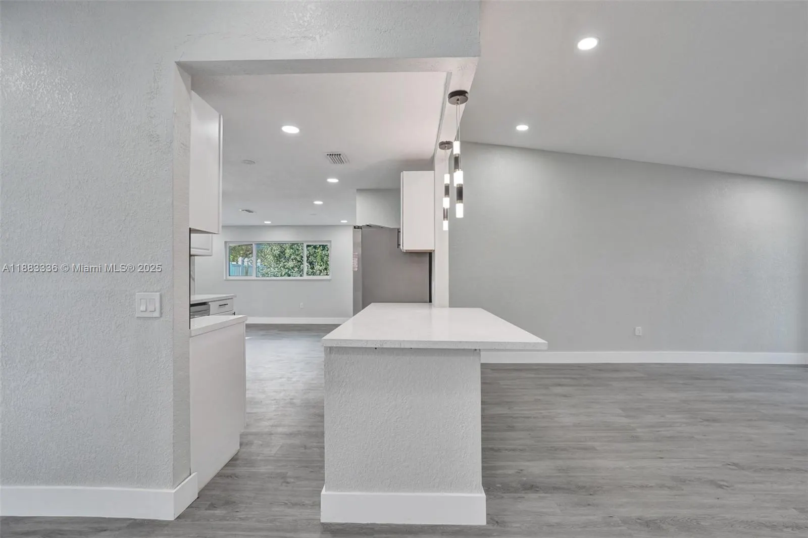 8400 NW 7th St