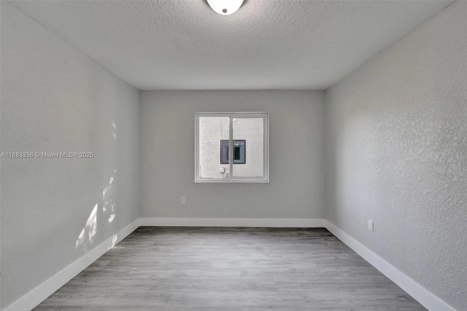 8400 NW 7th St