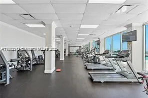 7135 Collins Ave, #533