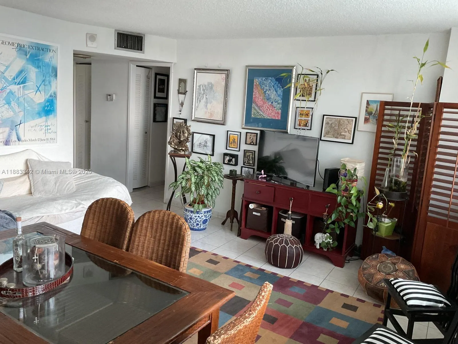 7135 Collins Ave, #533