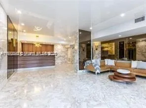 7135 Collins Ave, #533