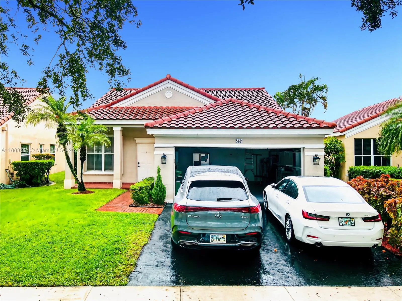869 Sand Creek Cir